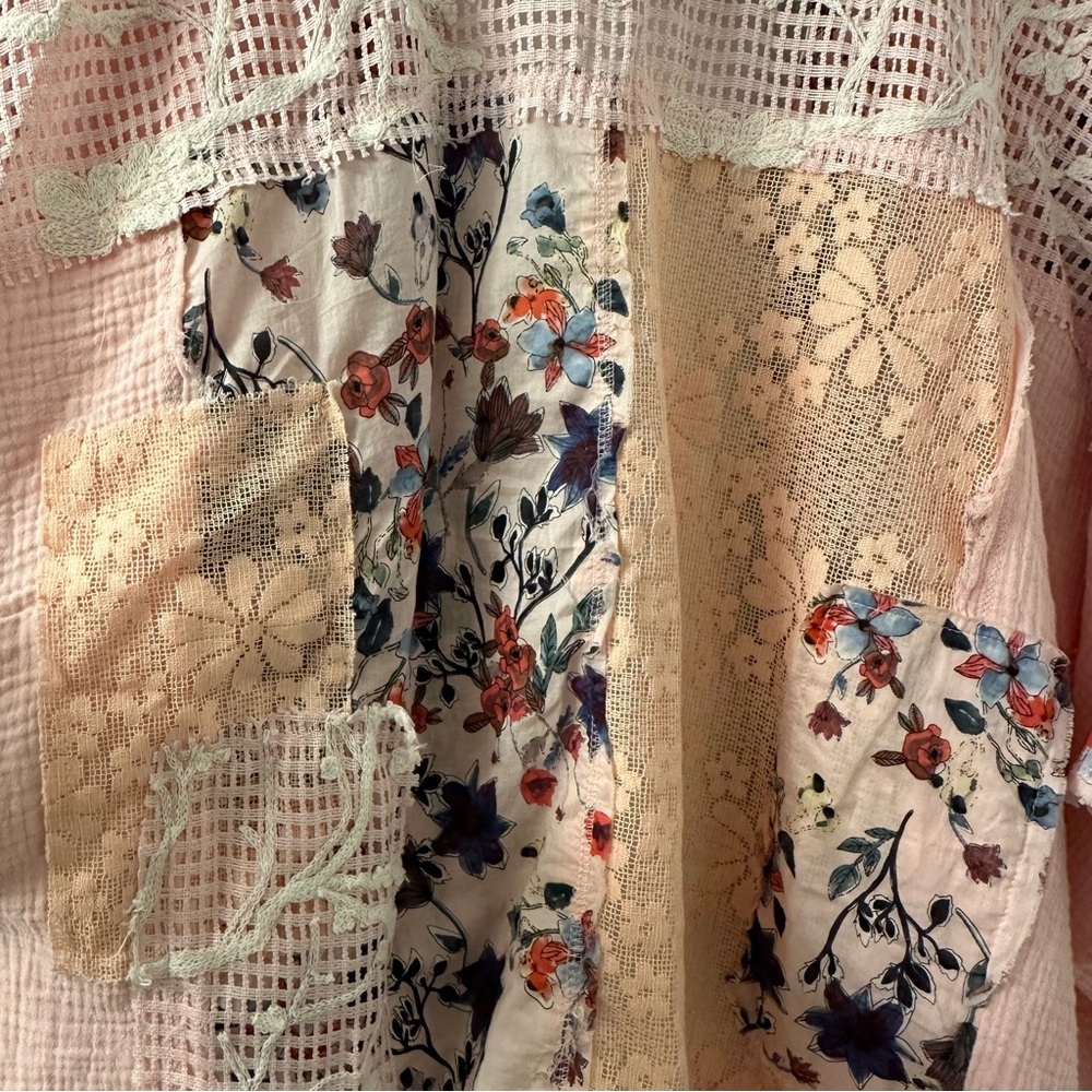 POL Floral Kimono in Blush Multi - Picture 7 of 7